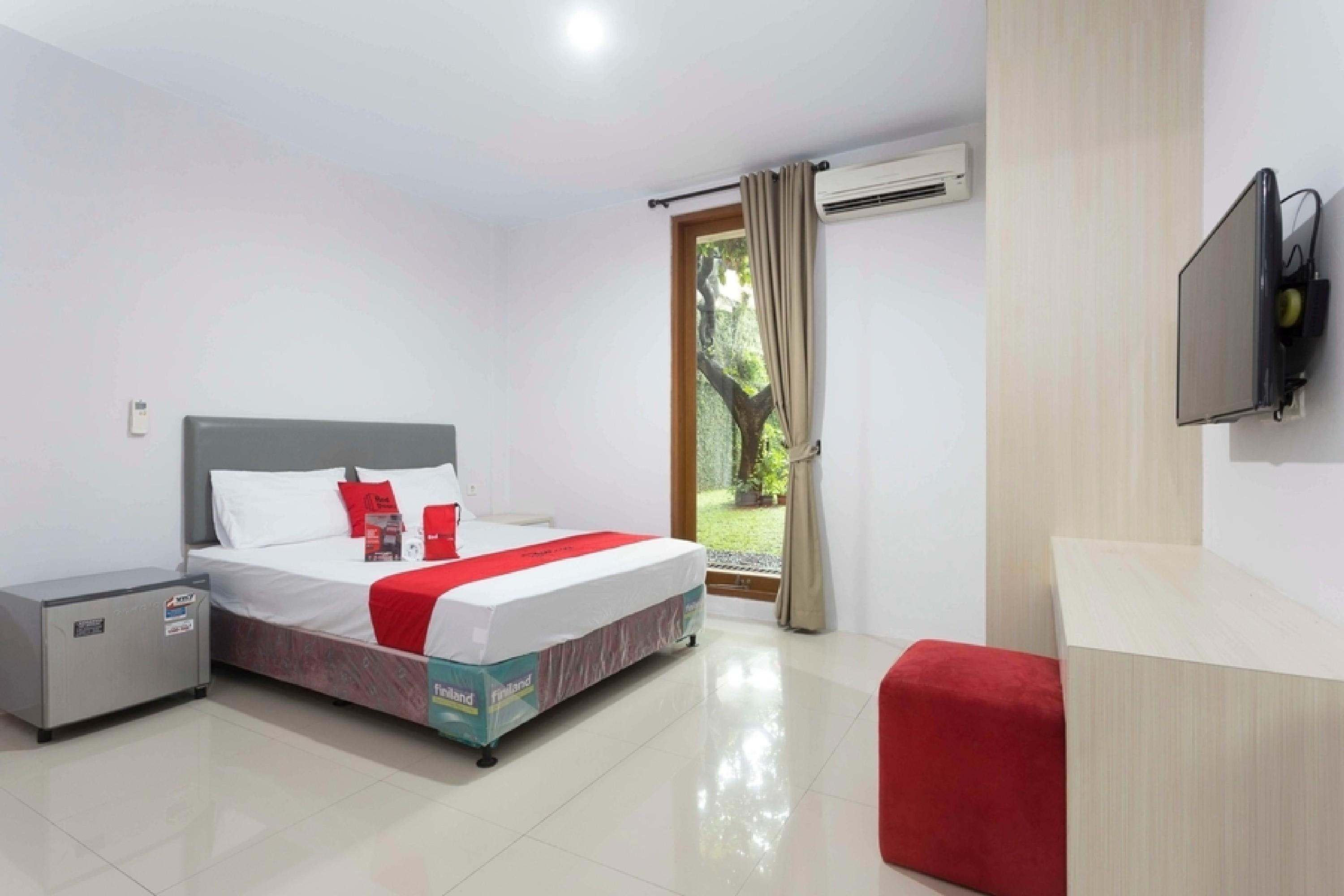Reddoorz Plus Near Cilandak Town Square 2 Yakarta Exterior foto