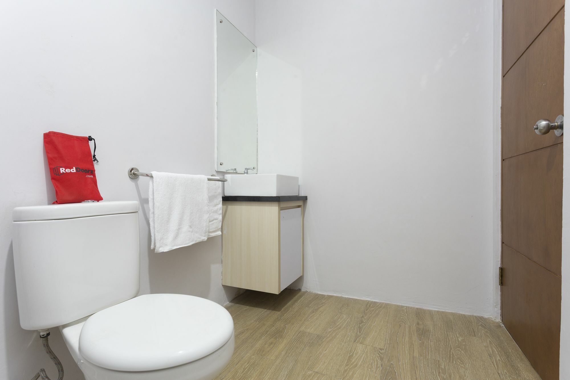 Reddoorz Plus Near Cilandak Town Square 2 Yakarta Exterior foto