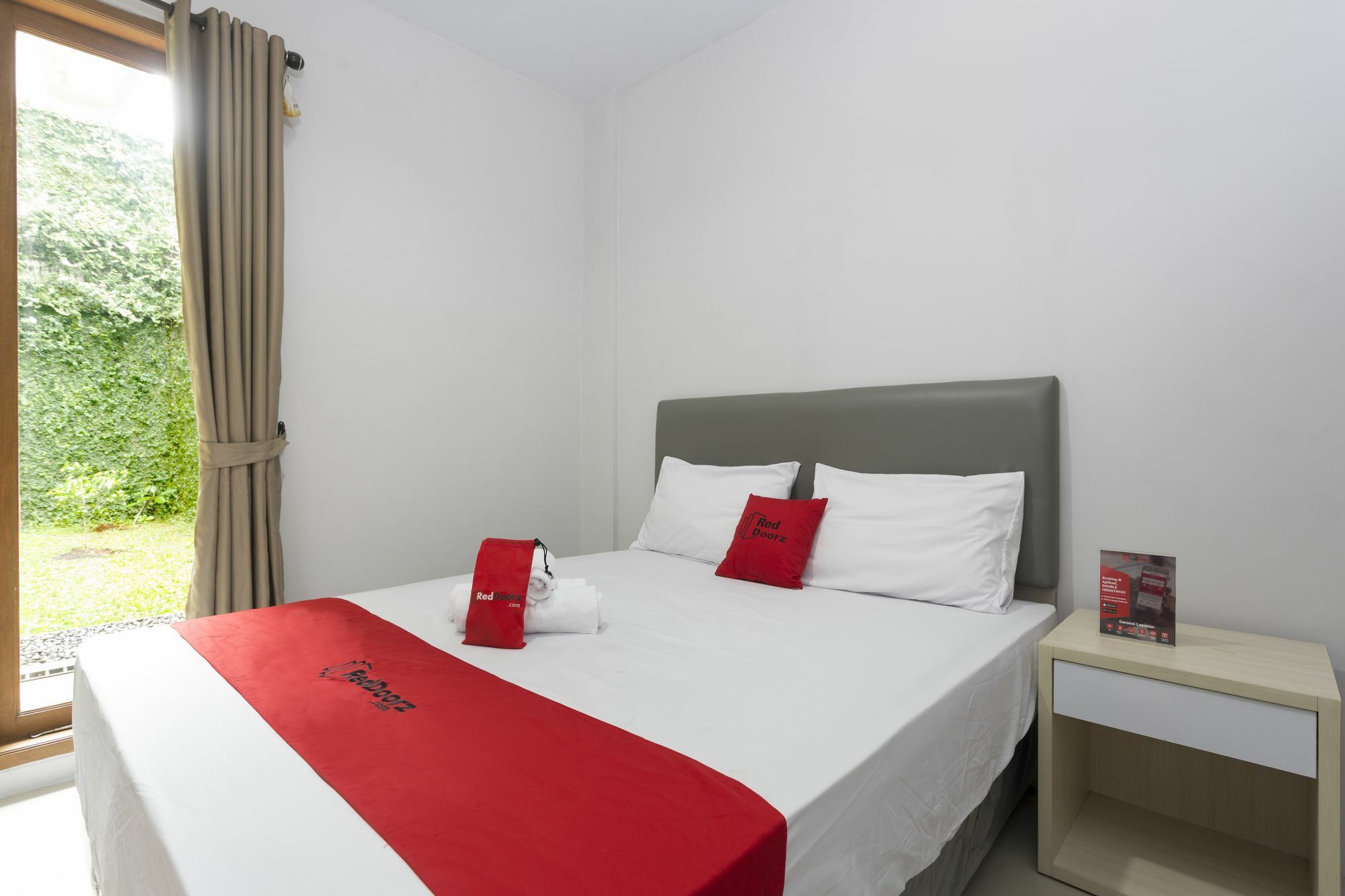 Reddoorz Plus Near Cilandak Town Square 2 Yakarta Exterior foto