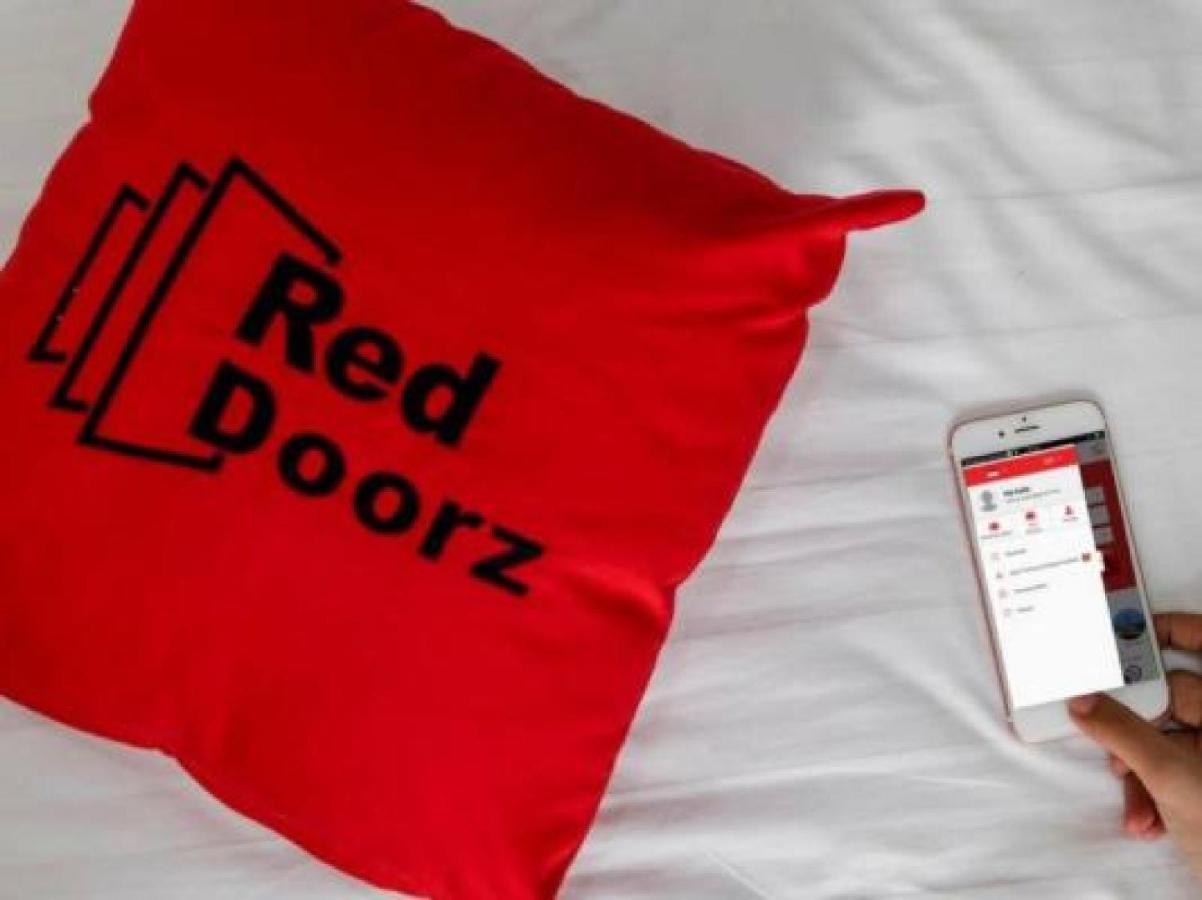 Reddoorz Plus Near Cilandak Town Square 2 Yakarta Exterior foto